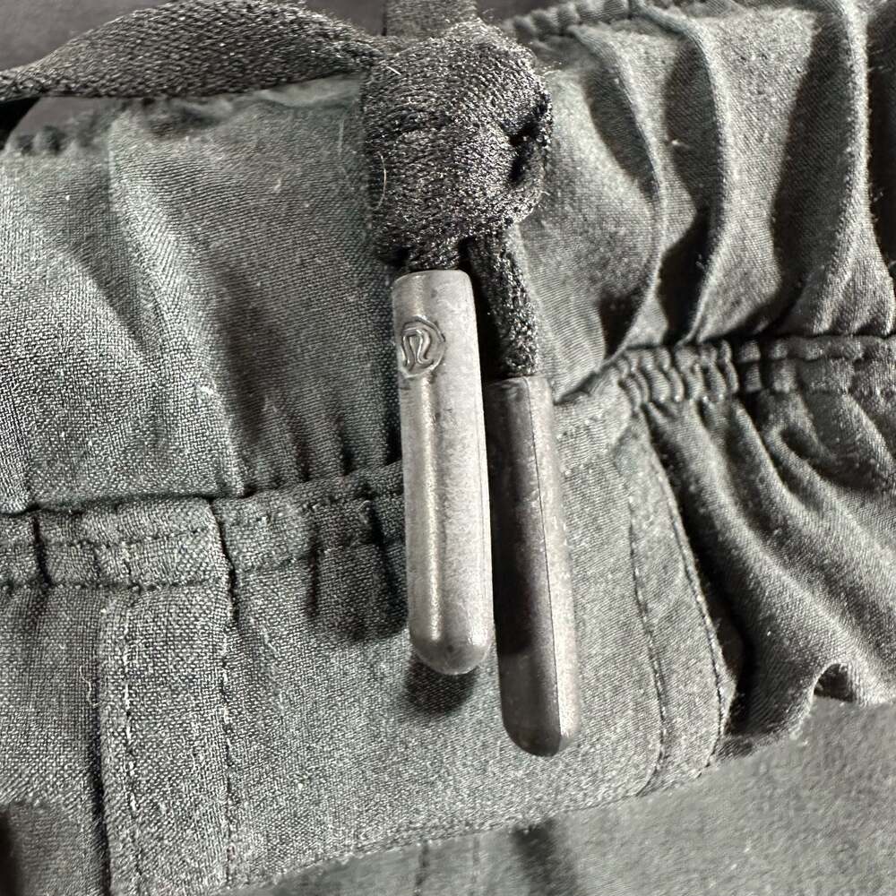 Lululemon Surge 2-in-1 Athletic Running Shorts with Liner and Pockets - Picture 3 of 12
